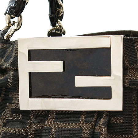 Fendi(���) 8BR616 ���� �ΰ� FF�ΰ� �ڰ��� ��ī ü�� ����� �̹���3 - ���̺��� �߰���ǰ