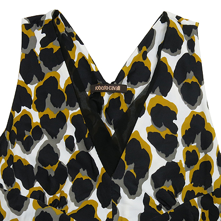 Roberto Cavalli(�κ����� ��߸�) ���� ���ǽ� �̹���2 - ���̺��� �߰���ǰ