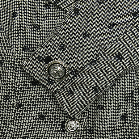 Versace(������ü) ���� �̹���3 - ���̺��� �߰���ǰ