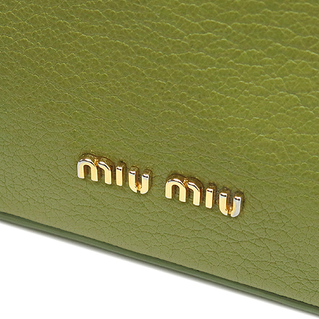 MiuMiu(�̿�̿�) ���� �̴ϼ� �ΰ� �׸� ���� ��� �� ũ�ν��� �̹���4 - ���̺��� �߰���ǰ