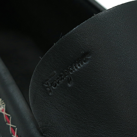 Ferragamo(󰡸)     [б] ̹6 - ̺ ߰ǰ