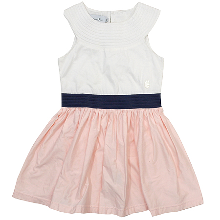 ���  ����