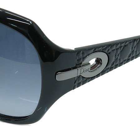 Dior(ũ����î���) 0Z5JJ ���� �ΰ���� ���۶� �̹���5 - ���̺��� �߰���ǰ