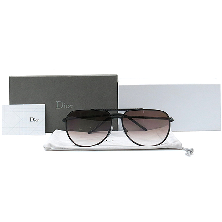 Dior Homme (��� �ȹ�) 003YD ���� ���۶� �̹���2 - ���̺��� �߰���ǰ