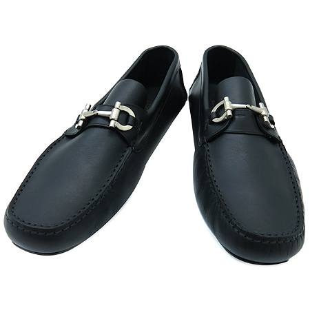 Ferragamo(󰡸)  ġ     