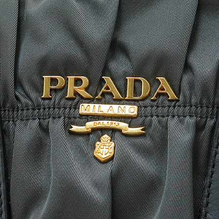 Prada(�����) BN1935 TESSUTO GAUFRE �׷��� �к긯 ������ ��Ʈ�� + �����Ʈ�� �̹���5 - ���̺��� �߰���ǰ