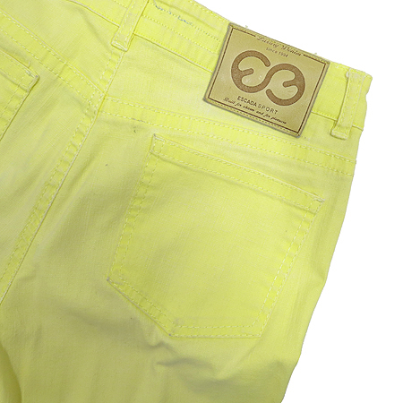 Escada(�������) ���ο� �÷� ���� �̹���3 - ���̺��� �߰���ǰ