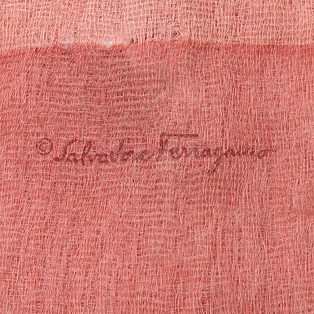 Ferragamo(��󰡸�) ��ũ ȥ�� ��ī�� �� ���÷� �̹���3 - ���̺��� �߰���ǰ