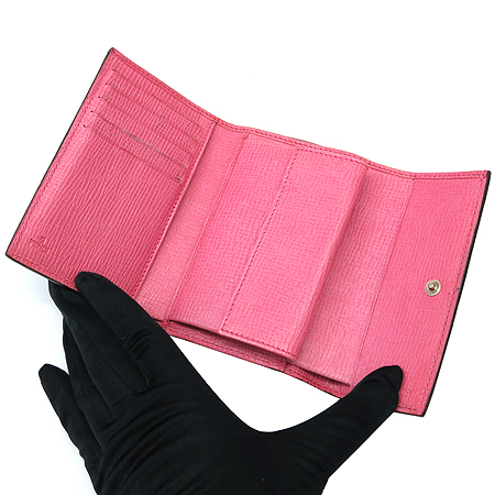 Fendi(���) 8M0026 FF�ΰ� PVC 3�� ������ �̹���3 - ���̺��� �߰���ǰ