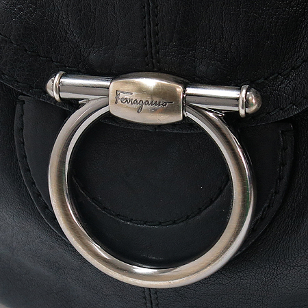 Ferragamo(��󰡸�) 21 B468 ���� ��ġ�� ��� ���� ���� ȣ�� ����� �̹���4 - ���̺��� �߰���ǰ