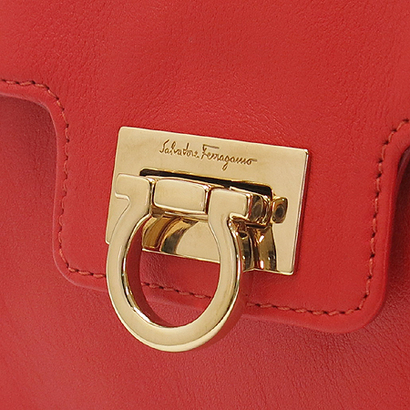 Ferragamo(��󰡸�) 21 D659 ���� ��ġ�� ��� ũ�ν��� �̹���5 - ���̺��� �߰���ǰ