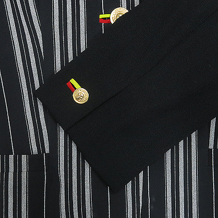 Versace(������ü) �޵λ� ���� ��ư ��Ʈ������ ���� �̹���3 - ���̺��� �߰���ǰ