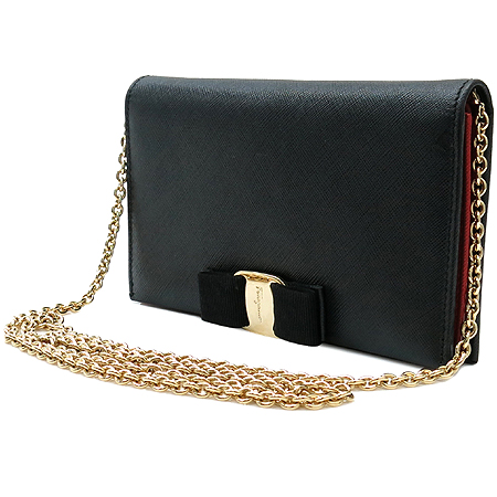 Ferragamo(��󰡸�) 22 B850 ���� �ٶ���� ���� ���� Ŭ��ġ�� ũ�ν��� [�б�������] �̹���2 - ���̺��� �߰���ǰ