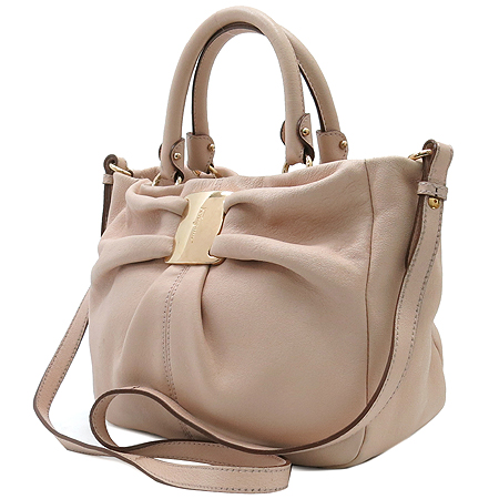 Ferragamo(��󰡸�) 21 C339 ���� �ΰ� �ٶ���� ��ũ ���� 2WAY �̹���2 - ���̺��� �߰���ǰ