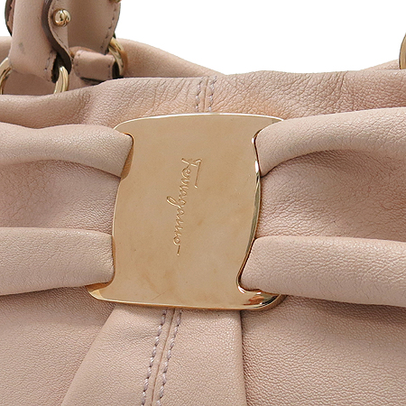 Ferragamo(��󰡸�) 21 C339 ���� �ΰ� �ٶ���� ��ũ ���� 2WAY �̹���3 - ���̺��� �߰���ǰ