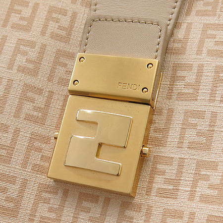 Fendi(���) 8BR661 ���� ��Ŭ FF�ΰ� ������ PVC ����� �̹���5 - ���̺��� �߰���ǰ