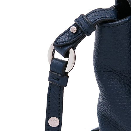 Ferragamo(��󰡸�) 21 D647 ���� ��ġ�� ��� ����������� ���� ũ�ν��� [�б�������] �̹���4 - ���̺��� �߰���ǰ