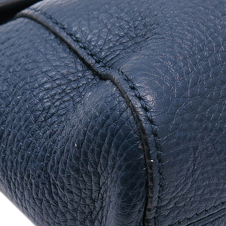 Ferragamo(��󰡸�) 21 D647 ���� ��ġ�� ��� ����������� ���� ũ�ν��� [�б�������] �̹���5 - ���̺��� �߰���ǰ