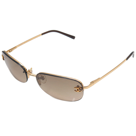 ����  ���۶�