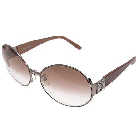 �ο���  ���۶�