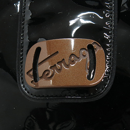 Ferragamo(��󰡸�) 21 C332 ���� ���̴�Ʈ ���� ����� [��������] �̹���4 - ���̺��� �߰���ǰ