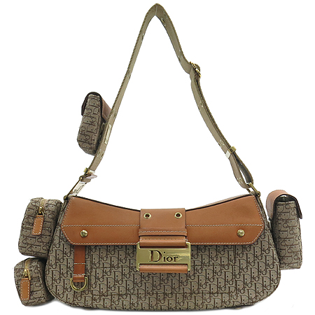 ���  �����