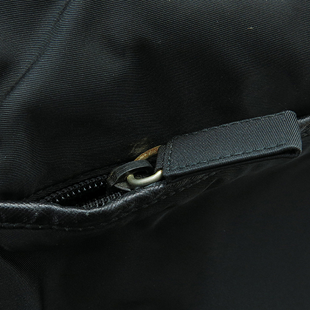 Prada(�����) V165 �к긯 ũ�ν��� �̹���6 - ���̺��� �߰���ǰ