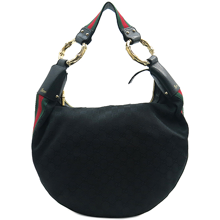 ����  �����