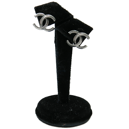 ����  �Ͱ���