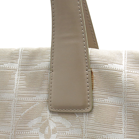 Chanel() Ʈ к긯  ̹3 - ̺ ߰ǰ