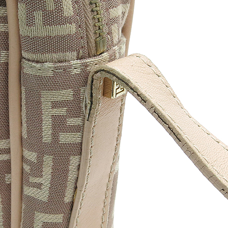 Fendi(���) 8BT117 FF�ΰ� ��ũ �÷� �ڰ��� ũ�ν��� �̹���4 - ���̺��� �߰���ǰ