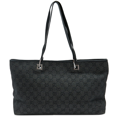 ����  �����