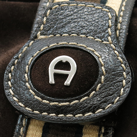 Aigner(���̱׳�) ���� �����̵� ũ�ν��� �̹���3 - ���̺��� �߰���ǰ