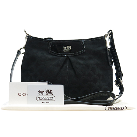 Coach(��ġ) OP ART ���� �к긯 �ֳ��� ȥ�� ����ΰ� ũ�ν��� �̹���2 - ���̺��� �߰���ǰ