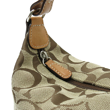 Coach(��ġ) �ñ׳�ó �к긯 ��Ƽġ �Ŀ�ġ�� �̹���3 - ���̺��� �߰���ǰ
