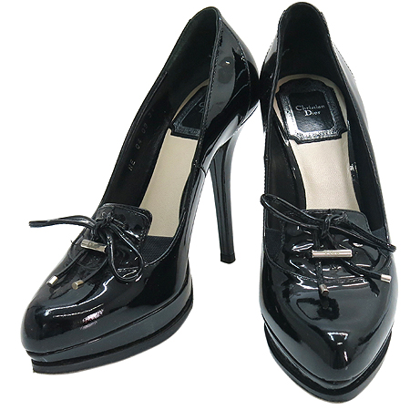 ���  ����