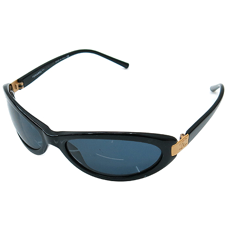 ����  ���۶�