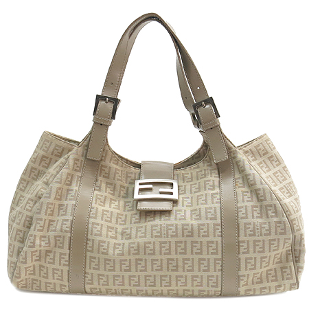 ���  �����