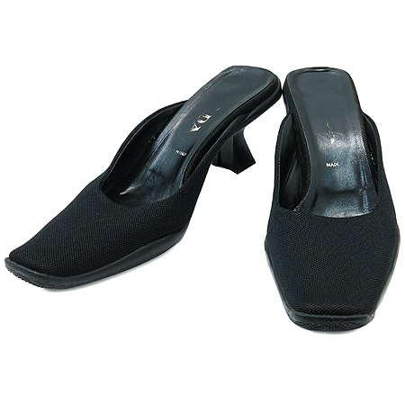 �����  ����