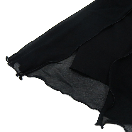 Blumarine(���縶��) �����÷� ���� ���ǽ� �̹���3 - ���̺��� �߰���ǰ