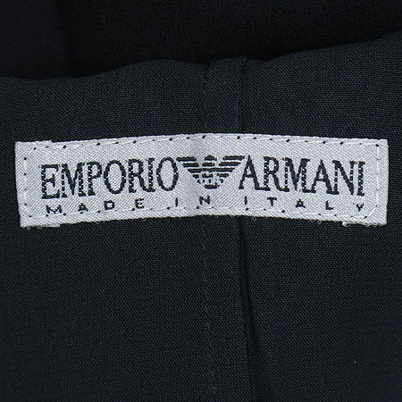 Emporio Armani(�������� �Ƹ�����) ���� �÷� �μҸ� �տ��ǽ� �̹���4 - ���̺��� �߰���ǰ