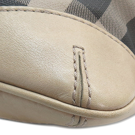 Burberry(������) ����ũ �׷��� üũ PVC ���̺��� ���� Ʈ���� ũ�ν��� �̹���4 - ���̺��� �߰���ǰ