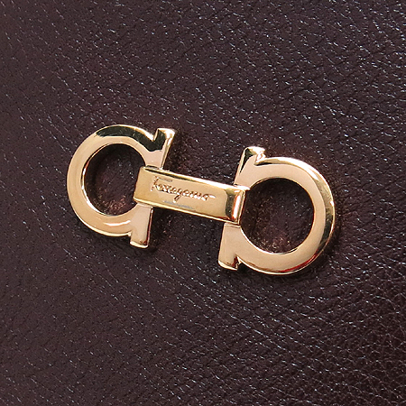 Ferragamo(��󰡸�) 21 B992 ���� ��ġ�� �ΰ� ��� ���� ���� ü�� ����� �̹���5 - ���̺��� �߰���ǰ