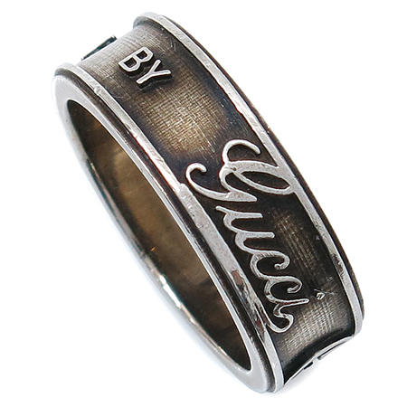 ����  ����