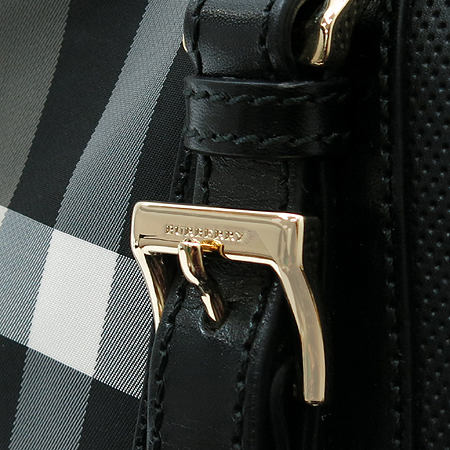 Burberry(������) 3801226 ����ũ �׷��� üũ L������ ����� [��������] �̹���4 - ���̺��� �߰���ǰ