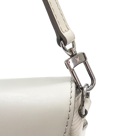 Louis Vuitton(���̺���) M5929J ���� ���� ���״� Ŭ��ġ �� ����� �̹���3 - ���̺��� �߰���ǰ