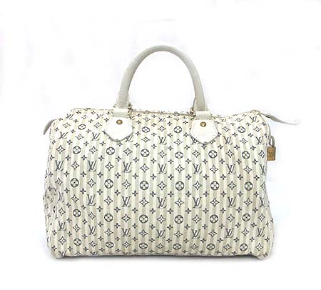 ���̺��� ũ�ο��� ���ǵ� 30 ��Ʈ�� 