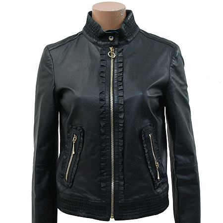 ����  ����