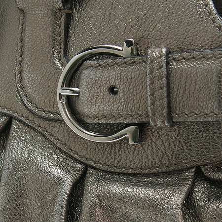 Ferragamo(��󰡸�) 21 5370 ��Ż�� ��� ���� ��ġ�� �ΰ� ��� ��Ʈ�� �̹���4 - ���̺��� �߰���ǰ