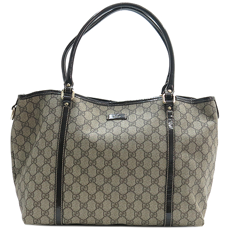 ����  �����